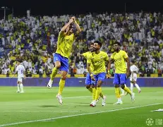 包含赛地聚焦——欧联转会期热度飙升；那不勒斯止住颓势；底气十足；年轻球员得到机会的词条